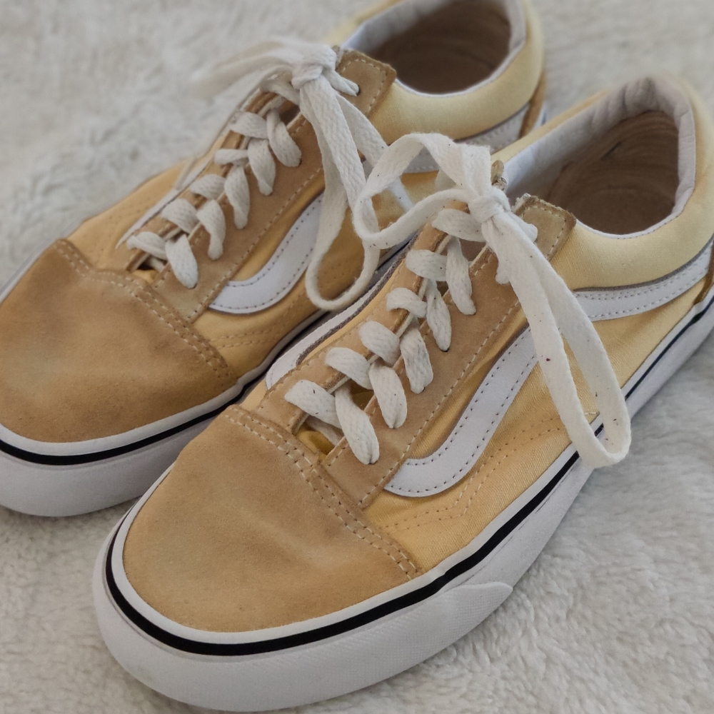 Great Condition: Vans Yellow Suede & Canvas Women 6/Men 4.5